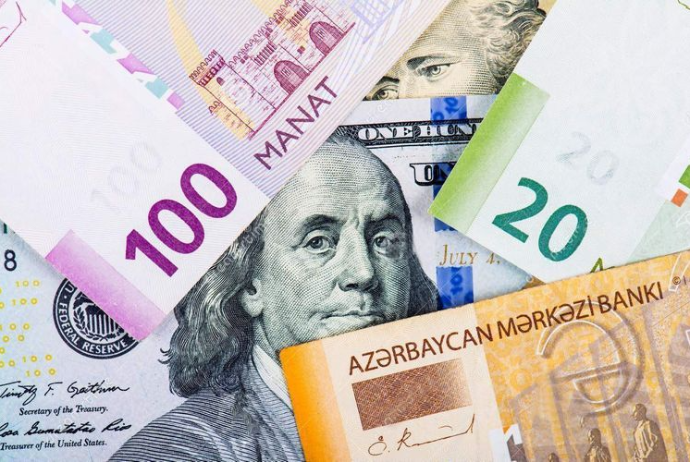 Fitch: Manatın dollara bağlılığının saxlanması Azərbaycanın siyasi prioriteti olaraq qalır