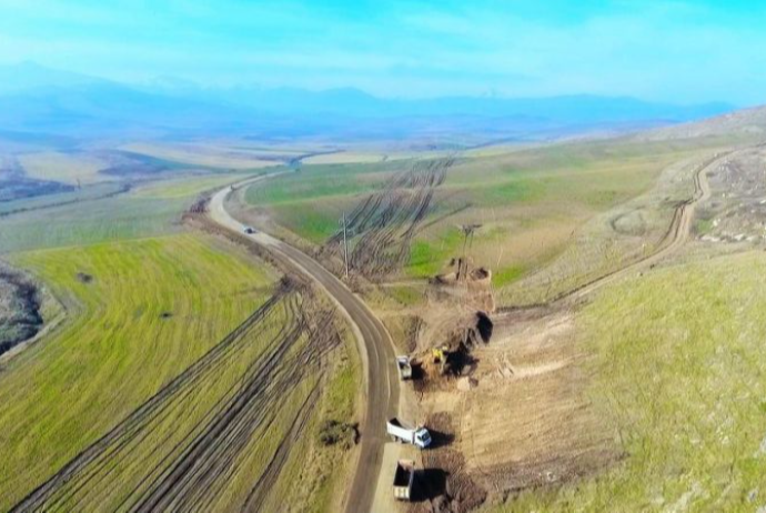 Prezident "Zəfər yolu" üzərindəki körpünün tikintisi ilə - Tanış Olub | FED.az