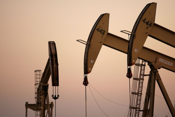 Цена нефти Brent поднялась выше $57 за баррель | FED.az