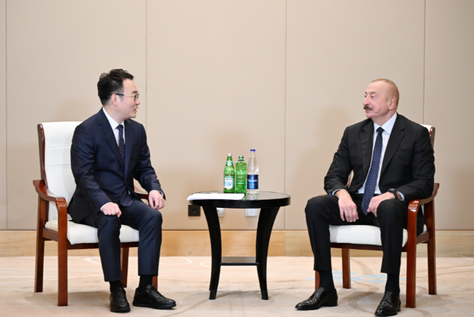 İlham Əliyev  “Powerchina group” şirkətlər qrupunun icraçı vitse-prezidenti ilə görüşüb | FED.az