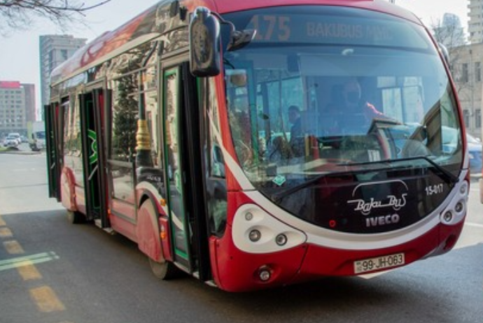 “BakuBus”da yeniliklər başlayır - HOLDİNQDƏ TOPLANTI | FED.az