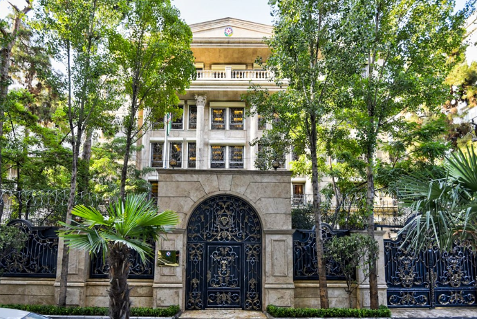 Azərbaycan Tehrandakı səfirliyini təxliyə edir | FED.az