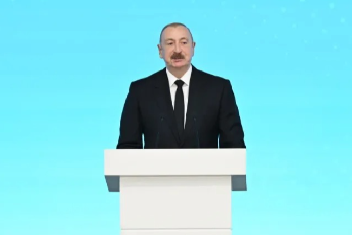 "Tramp trendi dəyişdi, ona daha bir təşəkkür düşür" | FED.az