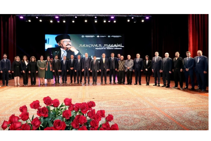 “Veysəloğlu”nun sponsorluğu ilə ərsəyə gələn “Naxçıvan Maarifi” sənədli-bədii filminin təqdimatı keçirilib - FOTOLAR | FED.az