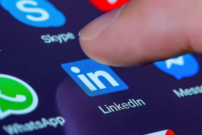 Azərbaycanda "Linkedin"ə axın başladı - 20 Min Yeni İstifadəçi | FED.az