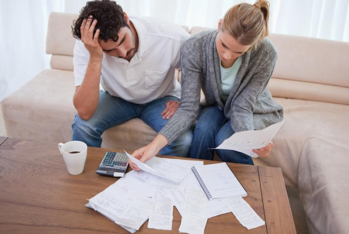 Problemli kreditlərin həcmi 17%-dən çox artıb | FED.az