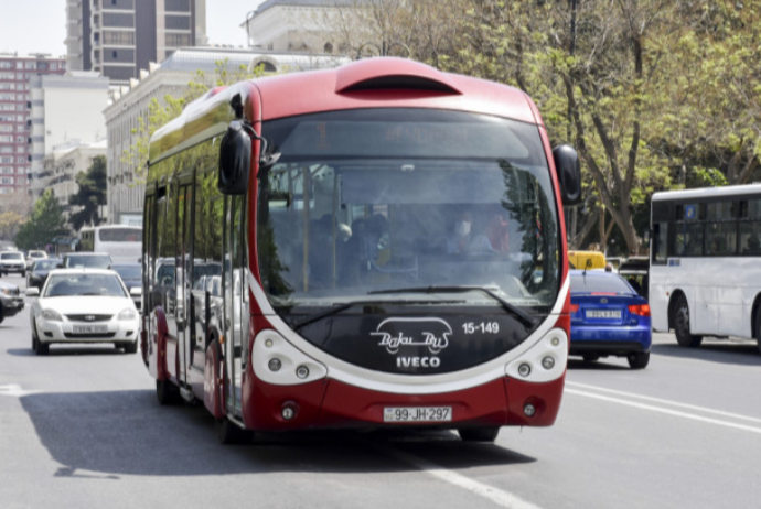 109 avtobus gecikir - SİYAHI | FED.az