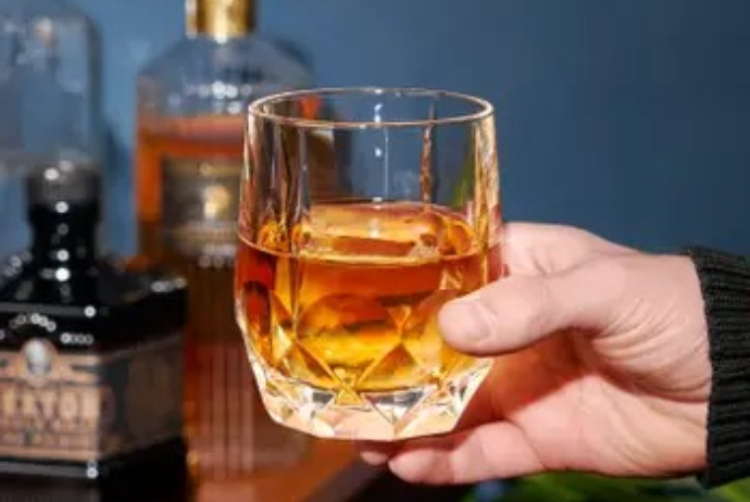 Xaricdən viski idxalı 58% artasa da - İDXAL QİYMƏTİ UCUZLAŞIB | FED.az