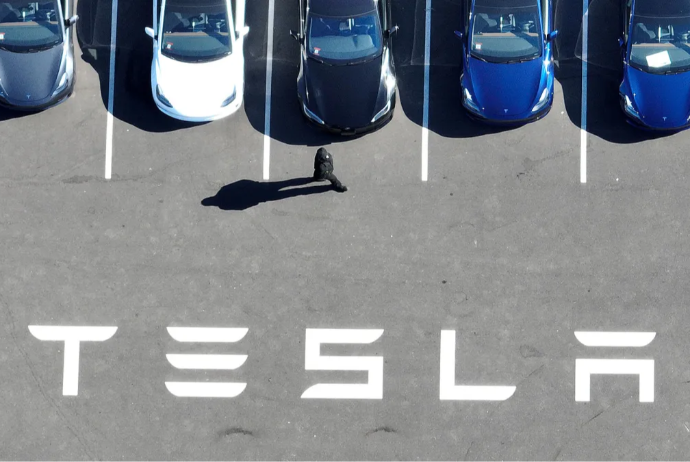 Tesla şirkətinin satışları azalıb | FED.az