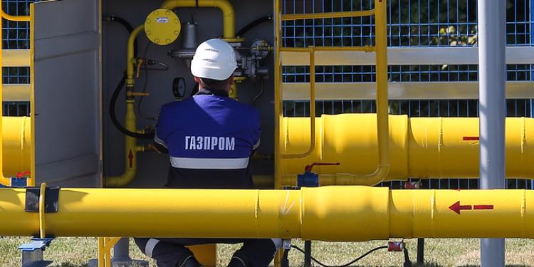 Минфин предлагает дополнительно собрать 170 млрд рублей с «Газпрома» и 150 млрд рублей с нефтяников | FED.az
