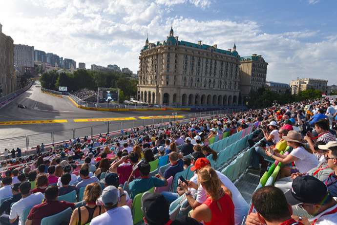 Formula 1 ilə bağlı Bakıya gələn turistlərin sayı - AÇIQLANIB | FED.az