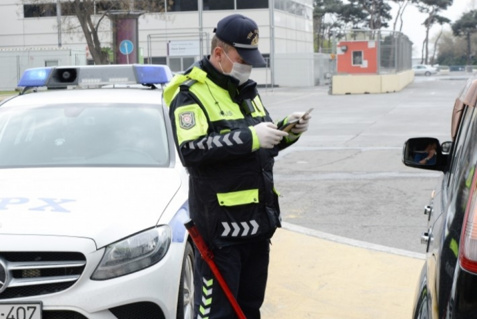 Yol polisi 30 min sürücünü cərimələyib - MƏBLƏĞ | FED.az