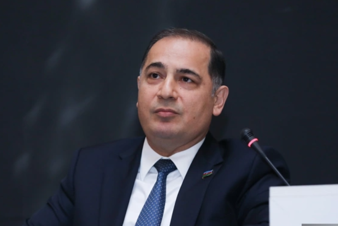 Azər Əmiraslanov Vergi Məcəlləsindəki dəyişiklikləri şərh edib | FED.az