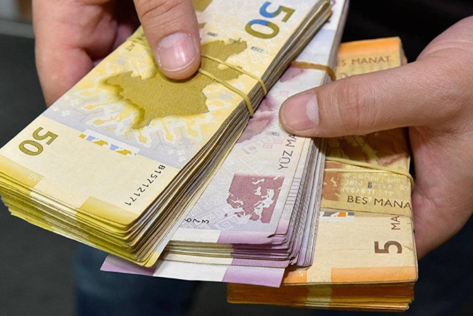 Azərbaycanda orta aylıq əmək haqqı aşağı düşüb – YENİ RƏQƏMLƏR | FED.az