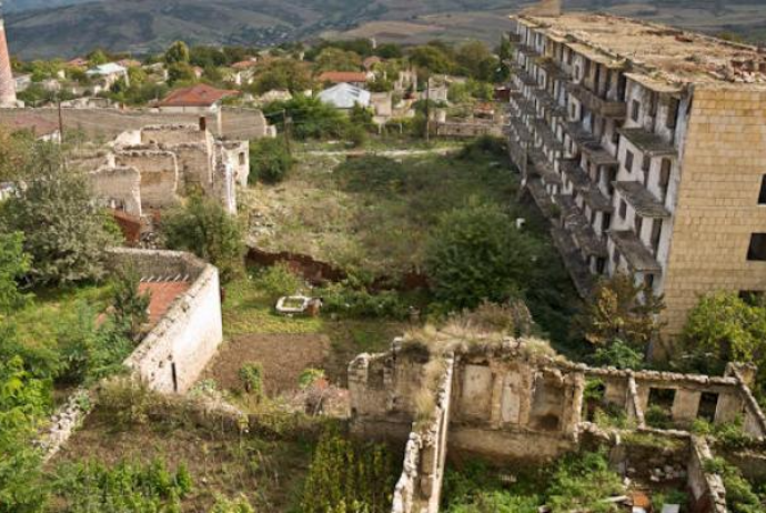 Maliyyə naziri: "Azad edilmiş ərazilərdə bərpa və yenidənqurma işlərinin maliyyə tutumunun hesablanması üçün işlər gedir" | FED.az