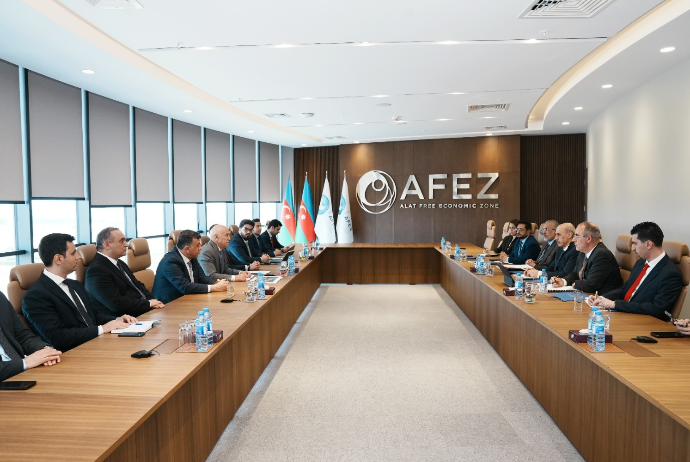İslam İnkişaf Bankı Qrupunun sədri Ələt Azad İqtisadi Zonasına səfər edib | FED.az