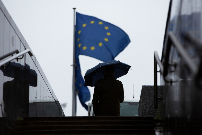 Bloomberg: ключевая ставка Европейского Центробанка приблизилась к «потолку» | FED.az