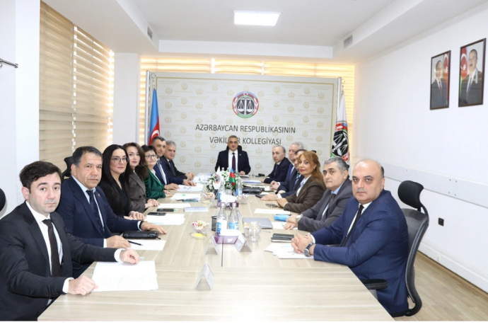 Azərbaycanda 7 vəkilə xəbərdarlıq edilib | FED.az