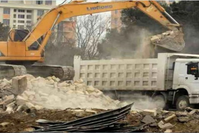 Bakının mərkəzində söküntü - Ərazidə nə tikiləcək? | FED.az