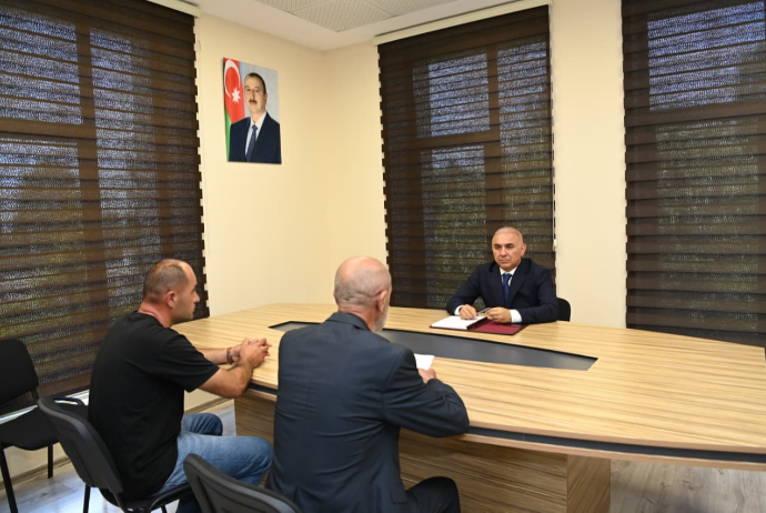 "Azərişıq" ASC-nin sədri Vüqar Əhmədov Qax və Zaqatala sakinləri ilə görüşüb | FED.az