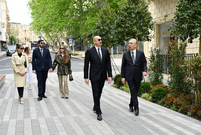 Prezident Bakının İslam Səfərli küçəsinin açılışında  - FOTOLAR | FED.az