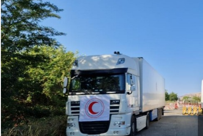 Humanitar yük 4 gündür Ağdam-Xankəndi yolunda - GÖZLƏYİR | FED.az