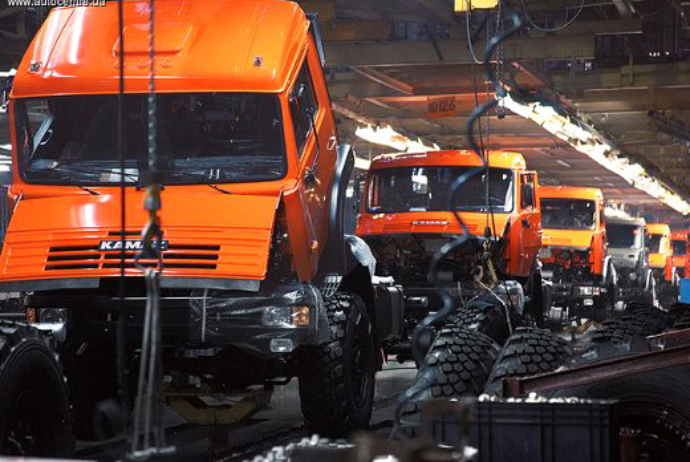 “Kamaz” apreldə yük avtomobillərinin istehsalını - 15% AZALDIB | FED.az