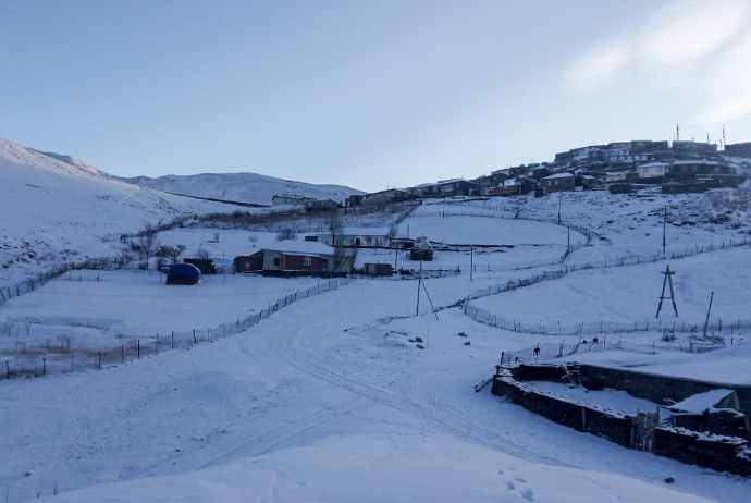 Dağlıq ərazilərə qar, bəzi rayonlara yağış yağır - FAKTİKİ HAVA | FED.az