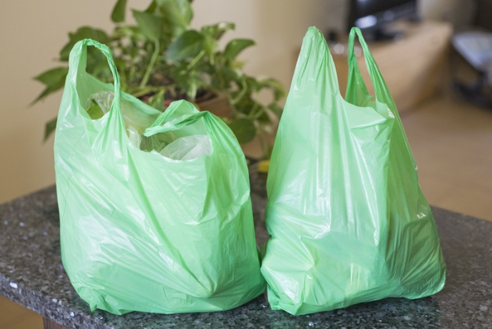 Gələn ildən polietilen torbalar və plastik stəkanların satışı - Qadağan Edilir | FED.az