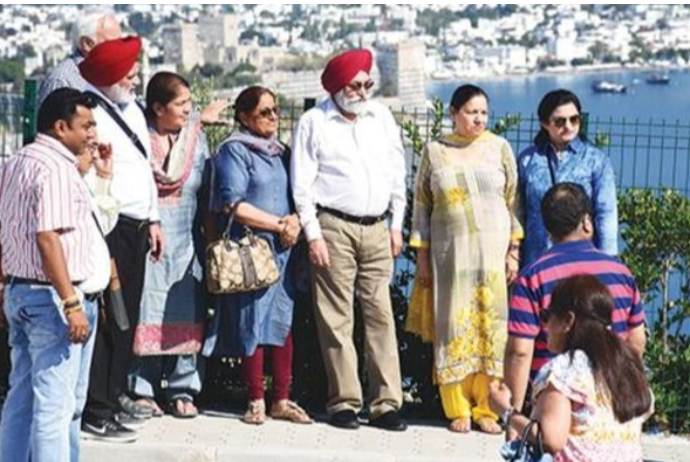 Azərbaycana Hindistandan turist axını 2 dəfədən çox artıb | FED.az