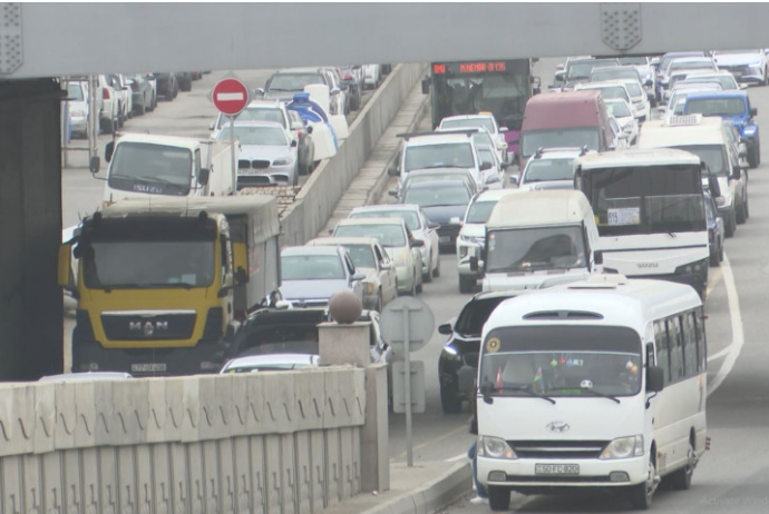 Xırdalan dairəsində tıxacı azaldacaq dəyişiklik ediləcək - VİDEO | FED.az