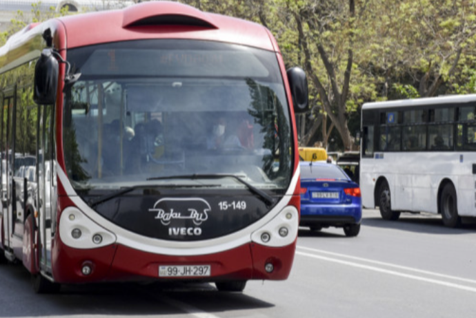 142 avtobus gecikir - BNA AÇIQLADI - SİYAHI | FED.az