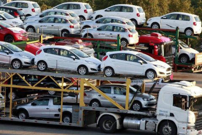 Xaricdən gətirilən avtomobillər üzrə gömrük prosedurları sadələşdirilir | FED.az