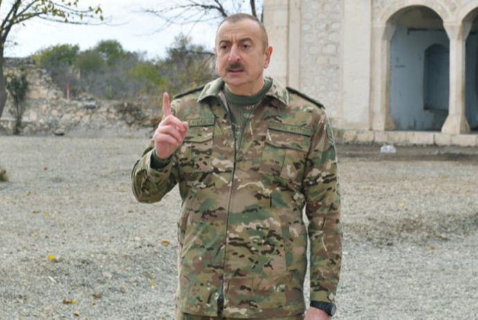 Prezident Koçaryan, Sarkisyana: "Bax, mən burada durmuşam, öz ordumla buraya gəlmişəm" | FED.az