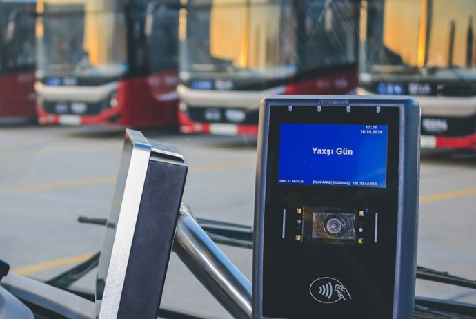 AYNA: Avtobus, metroda gediş haqqının QR ödənilməsində yaranan çətinliklər aradan qaldırılıb | FED.az