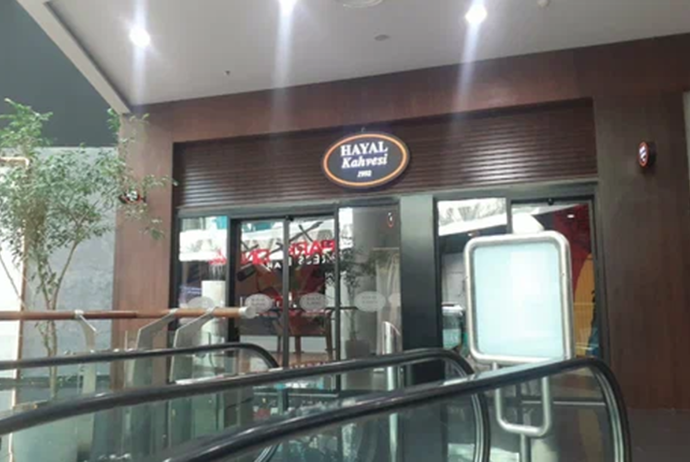 “Hayal Kahvesi”nin müştərilərinin xəyalı suya düşdü... - FOTOLAR | FED.az