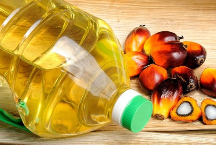 Azərbaycana xaricdən gətirilən palma yağının - KİLOSU CƏMİ 2 MANATDIR | FED.az