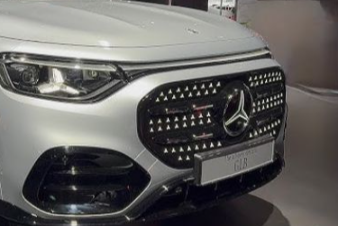 Mercedes GLB-nin Macarıstanda istehsalına başlanılıb | FED.az