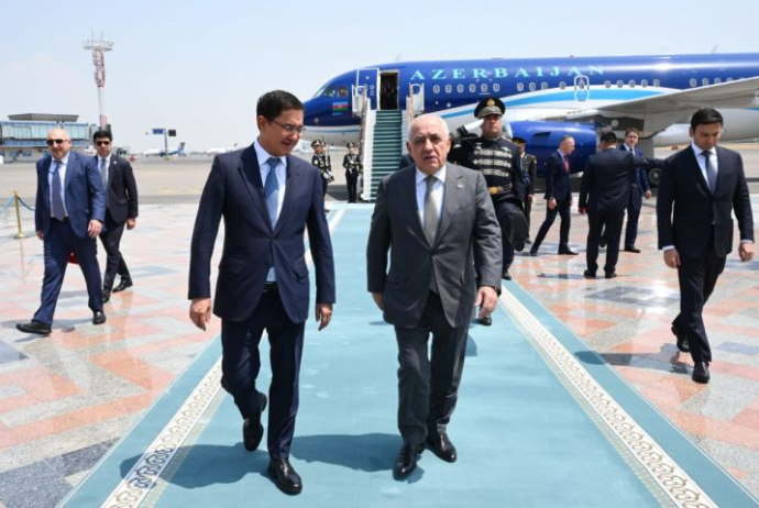 Əli Əsədov Özbəkistana rəsmi səfər edib | FED.az