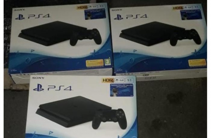 3 qutu “Sony PS4” gətirirdi - GÖMRÜKDƏ SAXLADILAR | FED.az