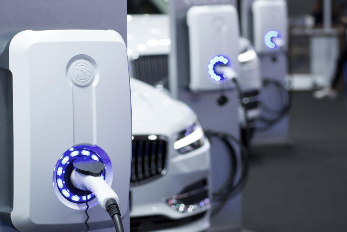 Elektromobillər üçün enerji doldurucularının yerləşdirilməsinə icazə tələb edilməyəcək | FED.az