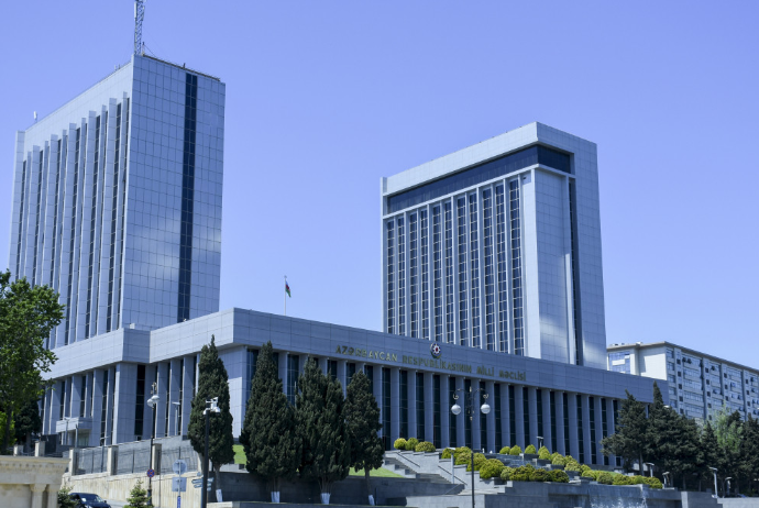 Parlament “Elektroenergetika haqqında” yeni qanun layihəsini - QƏBUL ETDİ | FED.az