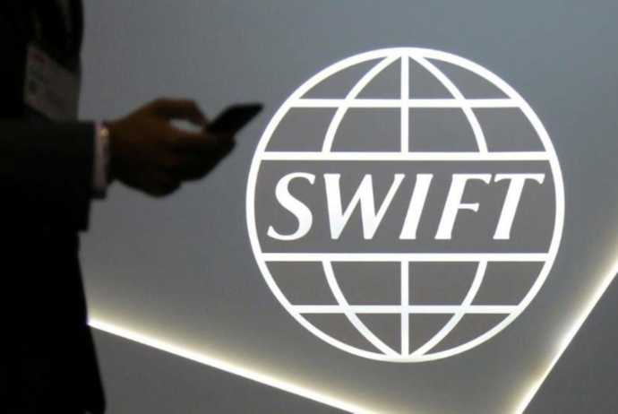 Aİ Rusiyanın 7 bankını - SWIFT-dən  AYIRDI | FED.az