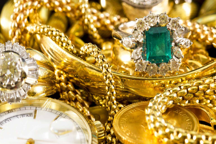 Dubaydan gələn biznesmen Bakı aeroportunda tutuldu: 144 minlik qızıl, 56 min cərimə | FED.az