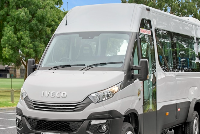 Start qiyməti 7500 manat olan "İveco” markalı avtobus  28 200 manata satıldı - SİYAHI | FED.az