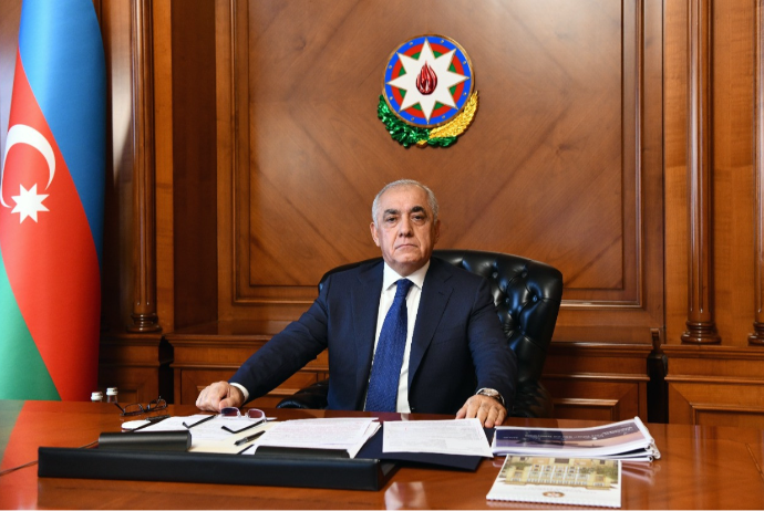 Baş nazir: "Azərbaycan iqtisadiyyatın şaxələndirilməsi istiqamətində irimiqyaslı təşəbbüslər həyata keçirir" | FED.az