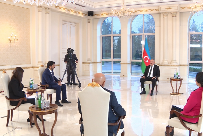 Prezident: “Azərbaycan yüz milyonlarla dollar səviyyəsində hərbi təyinatlı məhsulların ixracatçısı ola bilər” | FED.az