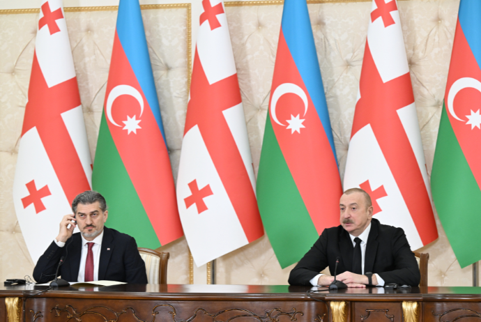Azərbaycan və Gürcüstan prezidentləri mətbuata bəyanatlarla çıxış ediblər | FED.az