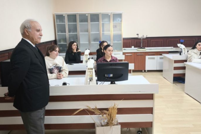 Azərbaycanda ilk dəfə olaraq BDU-da aqrar sığorta fənninin tədrisinə başlanıb | FED.az