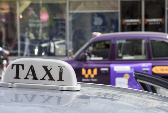 Yeni tələblərə cavab verməyən taksi sürücülərinin hesabları bağlanır - AÇIQLAMA | FED.az
